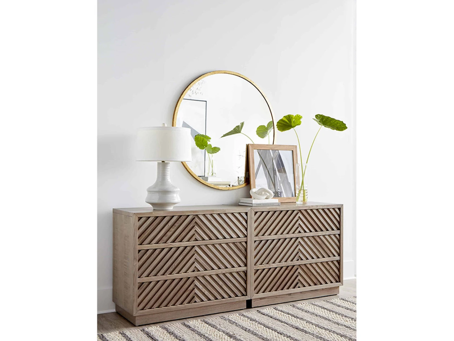 North Side Bachelors Chest 4 North Side Bachelors Chest - Image 2