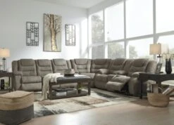 Ashley McCade 3-Piece Reclining Sectional