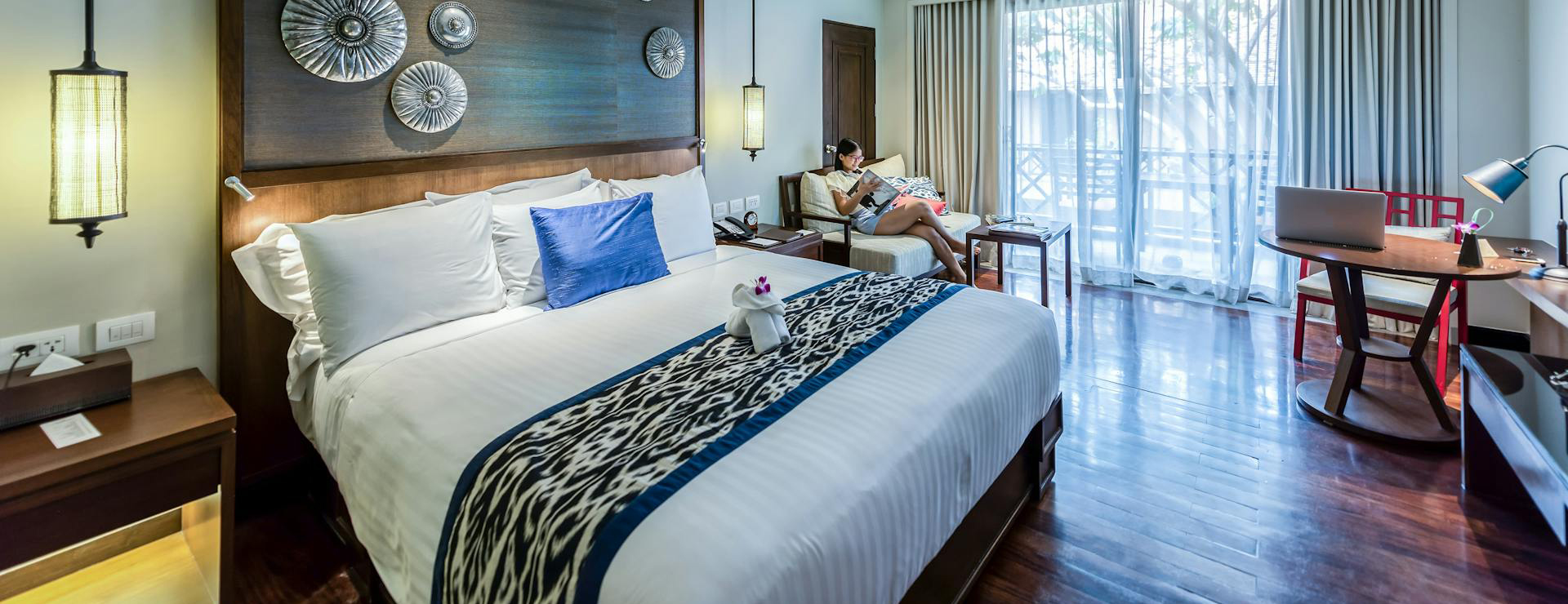 Front Page -Home Furniture Shop pexels pixabay 237371